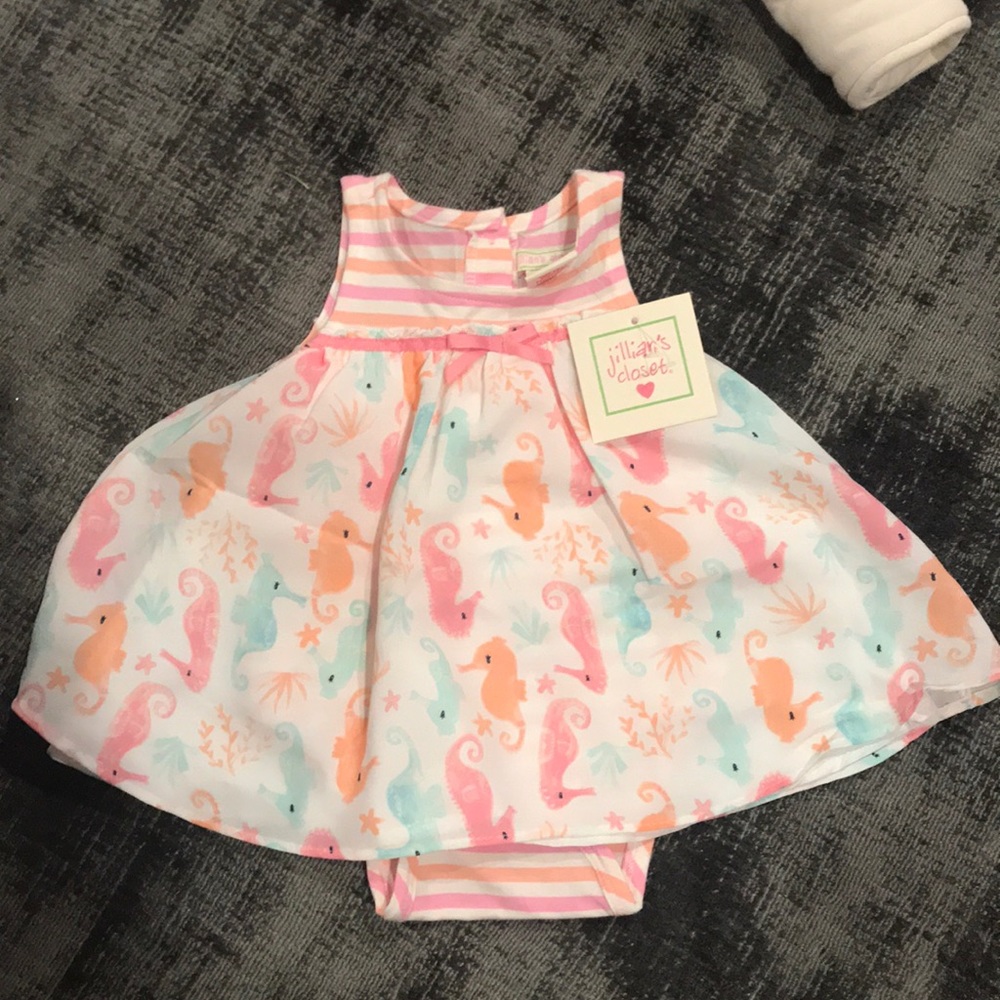 NWT adorable summer seahorse outfit